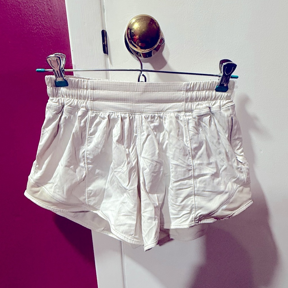 Lululemon hotty hot white shorts size 4, super cute and in perfect condition!